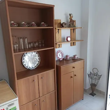 ισόγειο άνετο στούντιο μία ανάσα από την θάλασσα Rio