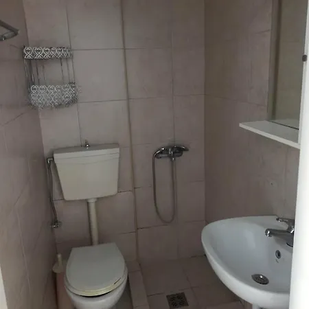 ισόγειο άνετο στούντιο μία ανάσα από την θάλασσα Apartment